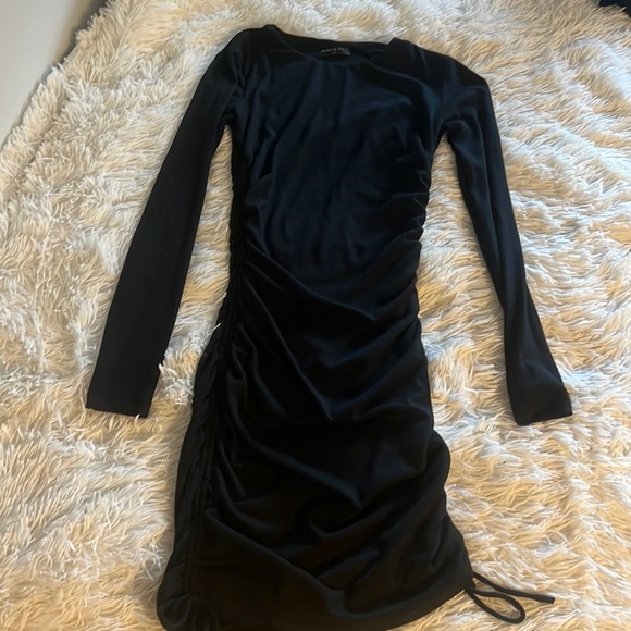 White Fox Boutique Dresses & Skirts - White Fox Long Sleeve Bodycon Black Dress